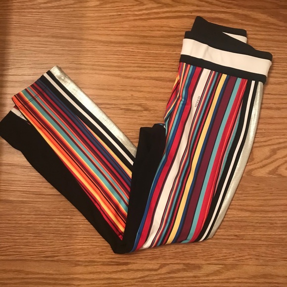 No Ka Oi Leggings - Picture 5 of 8